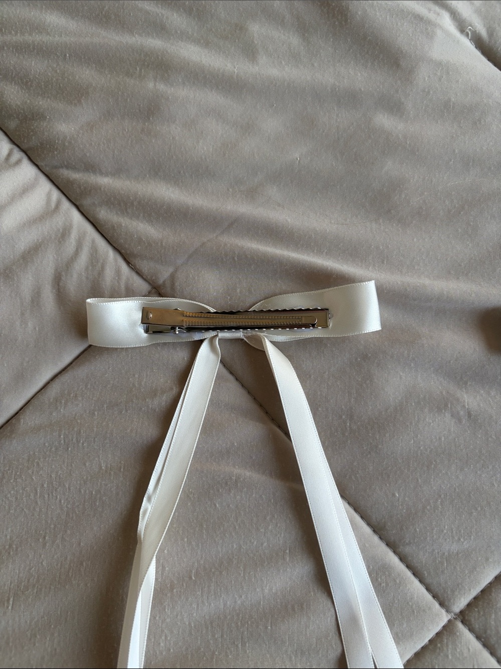 Set of two Ribbon Clips - Picture 4 of 7
